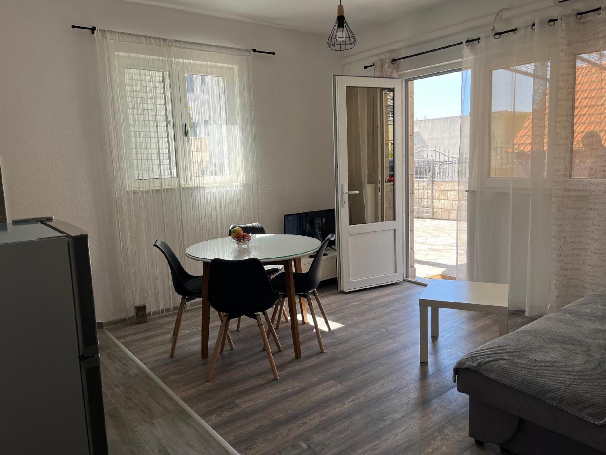 Apartment Makarska M&I, Free Private Parking Ngoại thất bức ảnh