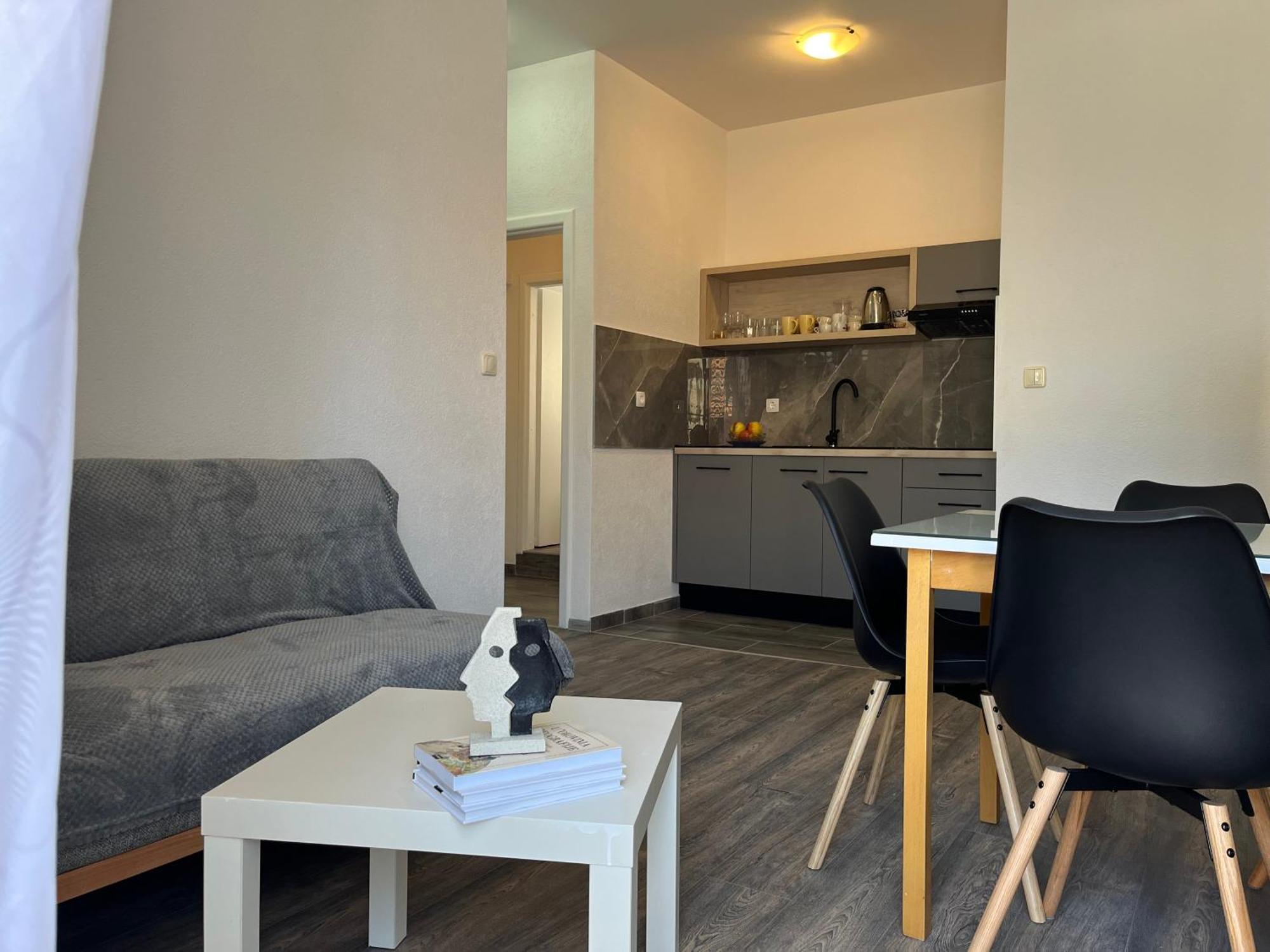 Apartment Makarska M&I, Free Private Parking Ngoại thất bức ảnh