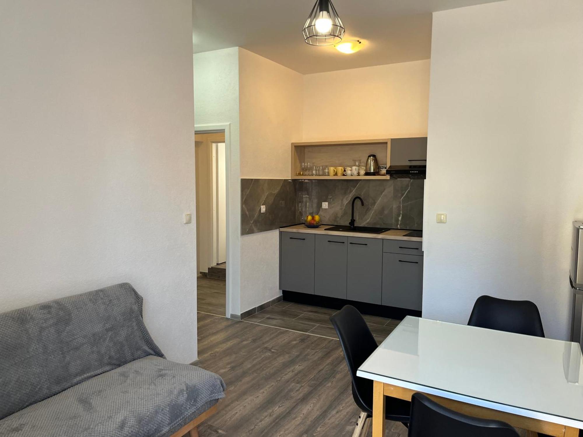 Apartment Makarska M&I, Free Private Parking Ngoại thất bức ảnh
