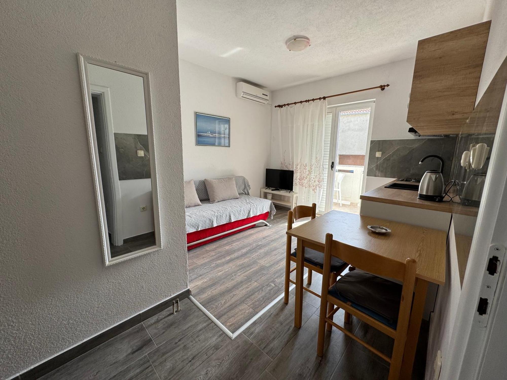 Apartment Makarska M&I, Free Private Parking Ngoại thất bức ảnh