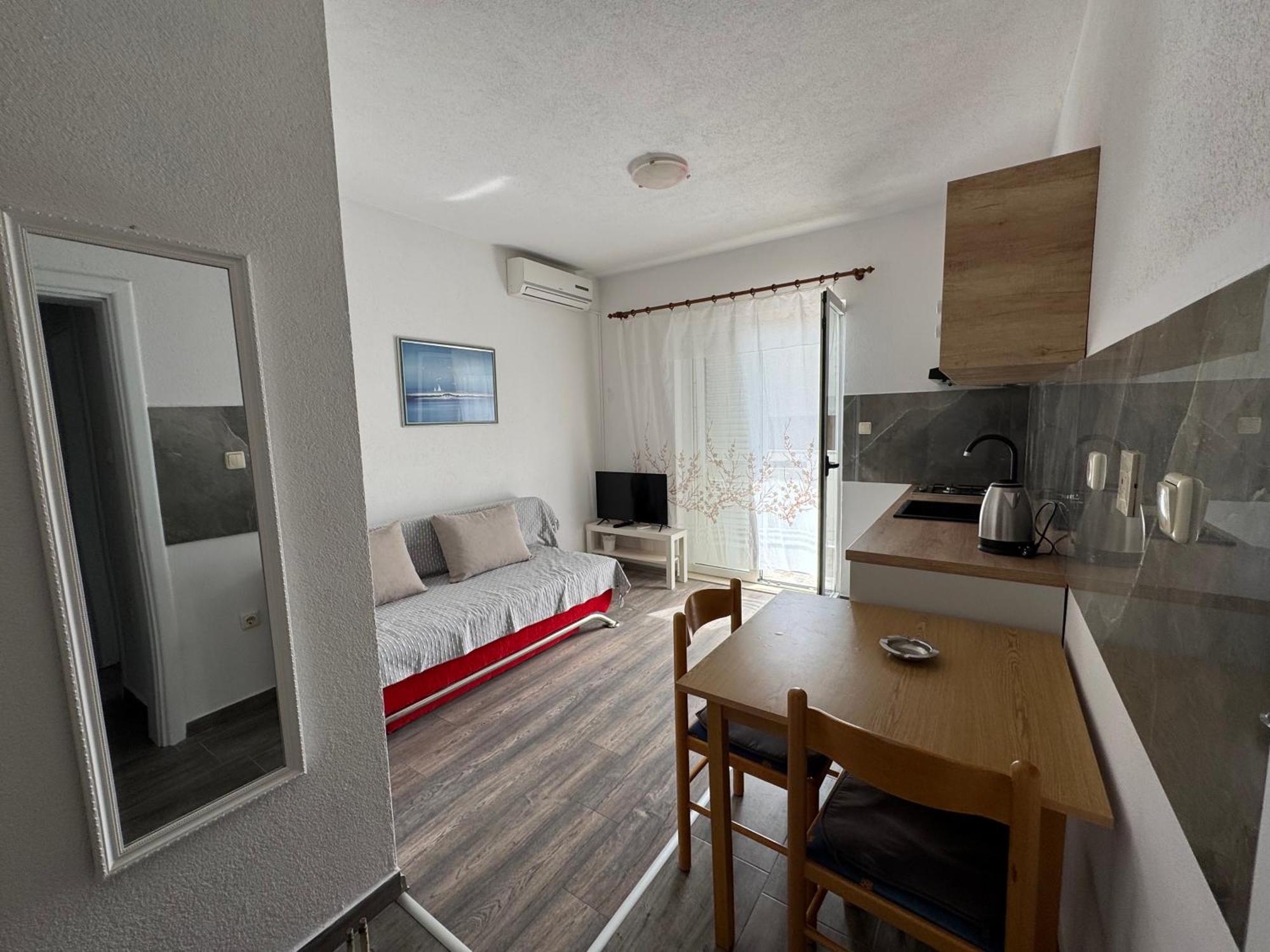 Apartment Makarska M&I, Free Private Parking Ngoại thất bức ảnh