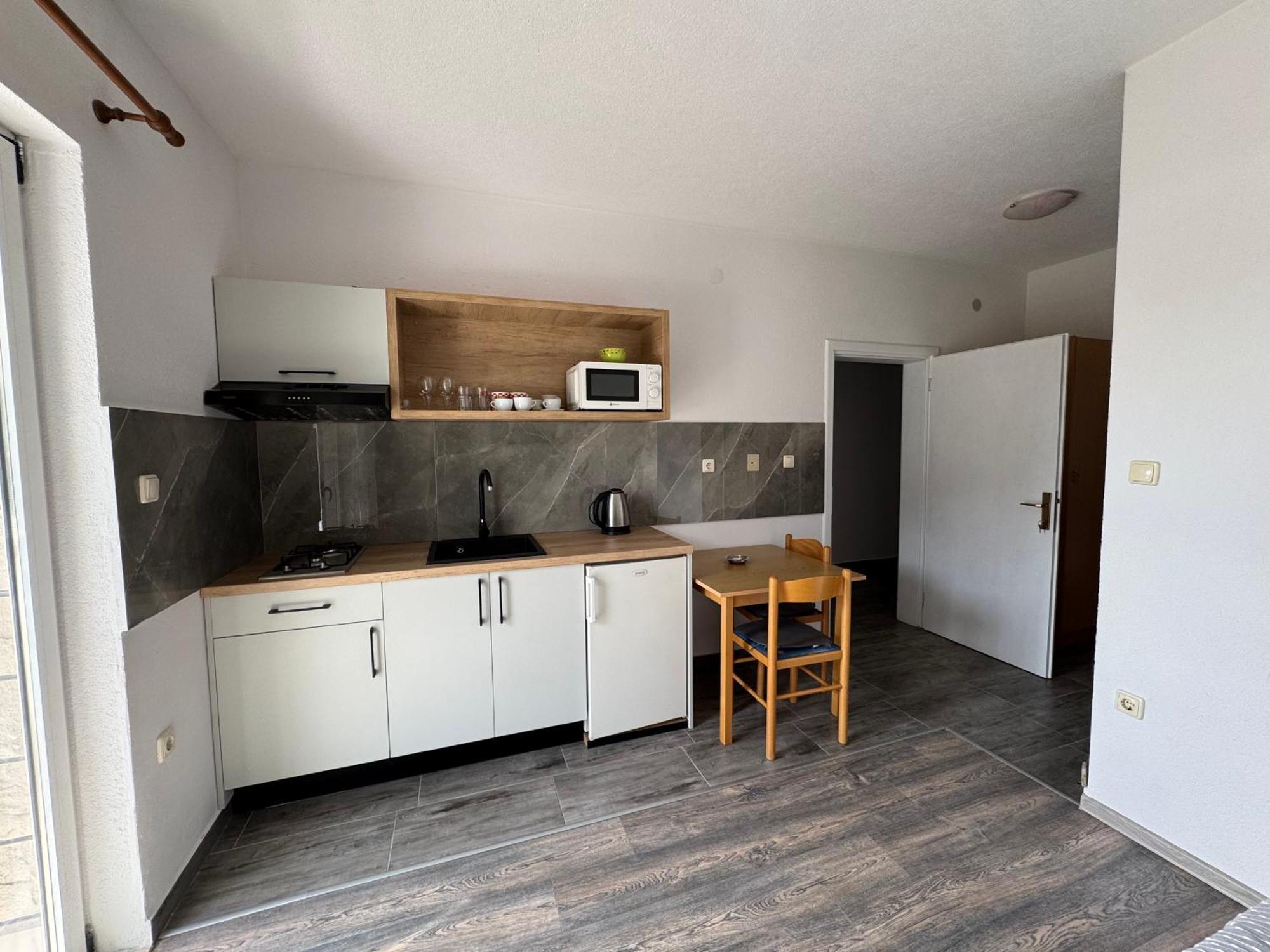 Apartment Makarska M&I, Free Private Parking Ngoại thất bức ảnh