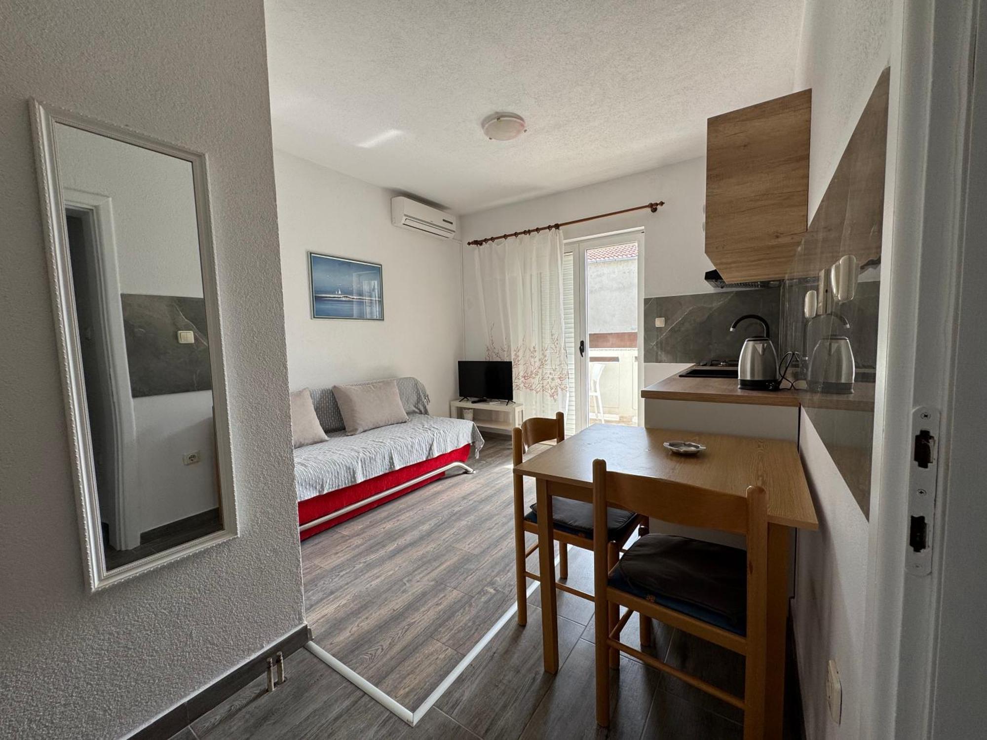 Apartment Makarska M&I, Free Private Parking Ngoại thất bức ảnh